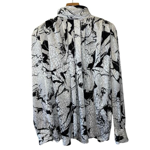 Tess Paris Milano Tops - VTG TESS Paris-Milano Silkey Retro 80’s White Black Floral Turtle Neck Blouse 4